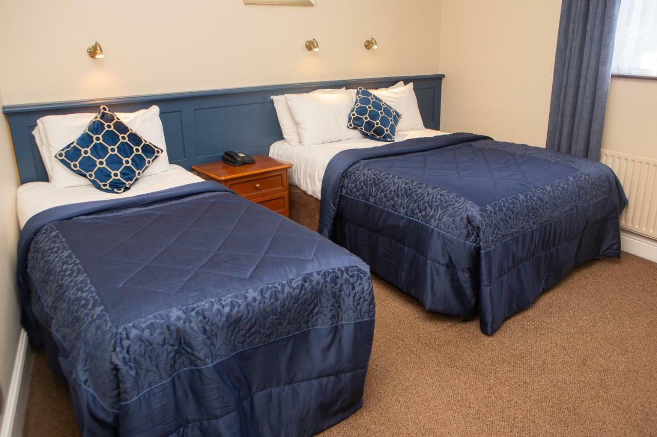 Leens Hotel Abbeyfeale Esterno foto