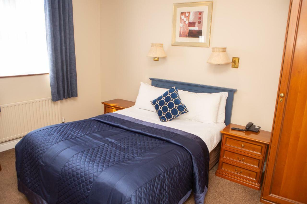 Leens Hotel Abbeyfeale Esterno foto
