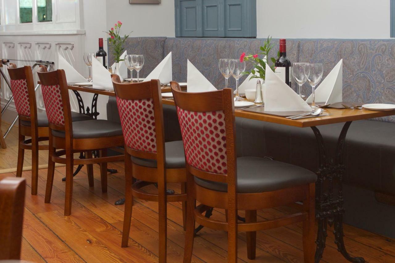 Leens Hotel Abbeyfeale Esterno foto
